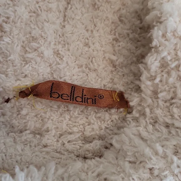 Sweater - Picture 5 of 6